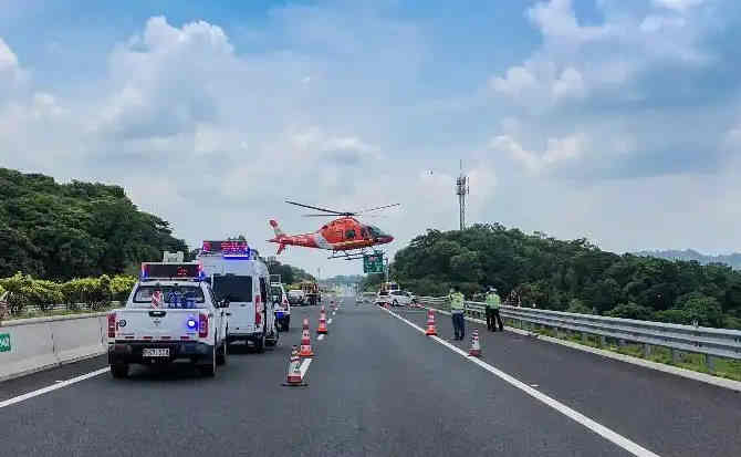 独山子区高速公路汽车救援案例
