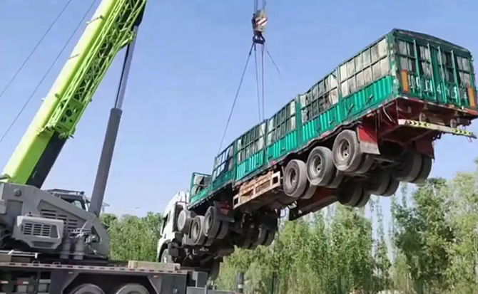 独山子区道路脱困救援案例
